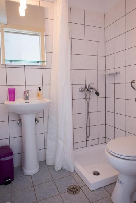 Katapola Vekris Apartments Luaran gambar
